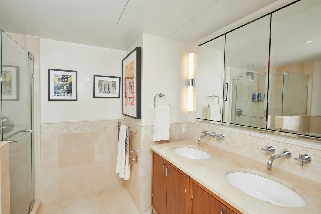 Condo in New York, New York, United States 5 - 18485863