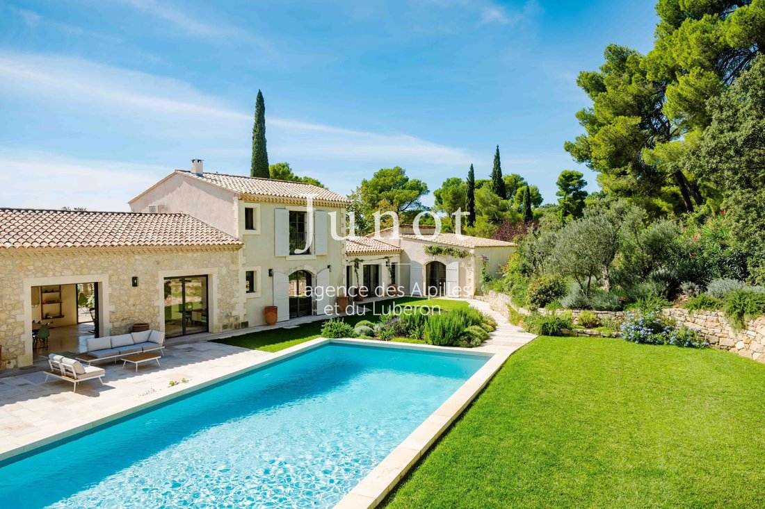 Country House in Maussane-les-Alpilles, Provence-Alpes-Côte d'Azur, France 1 - 16819913