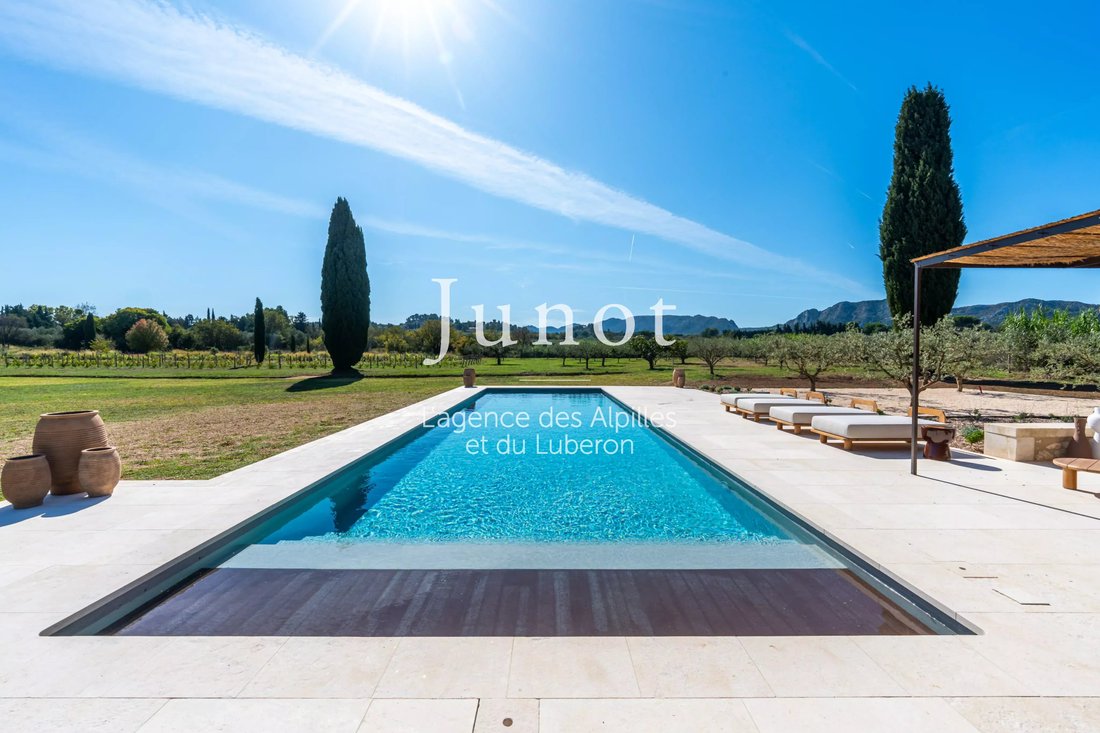 Country House in Eygalières, Provence-Alpes-Côte d'Azur, France 1 - 18014488