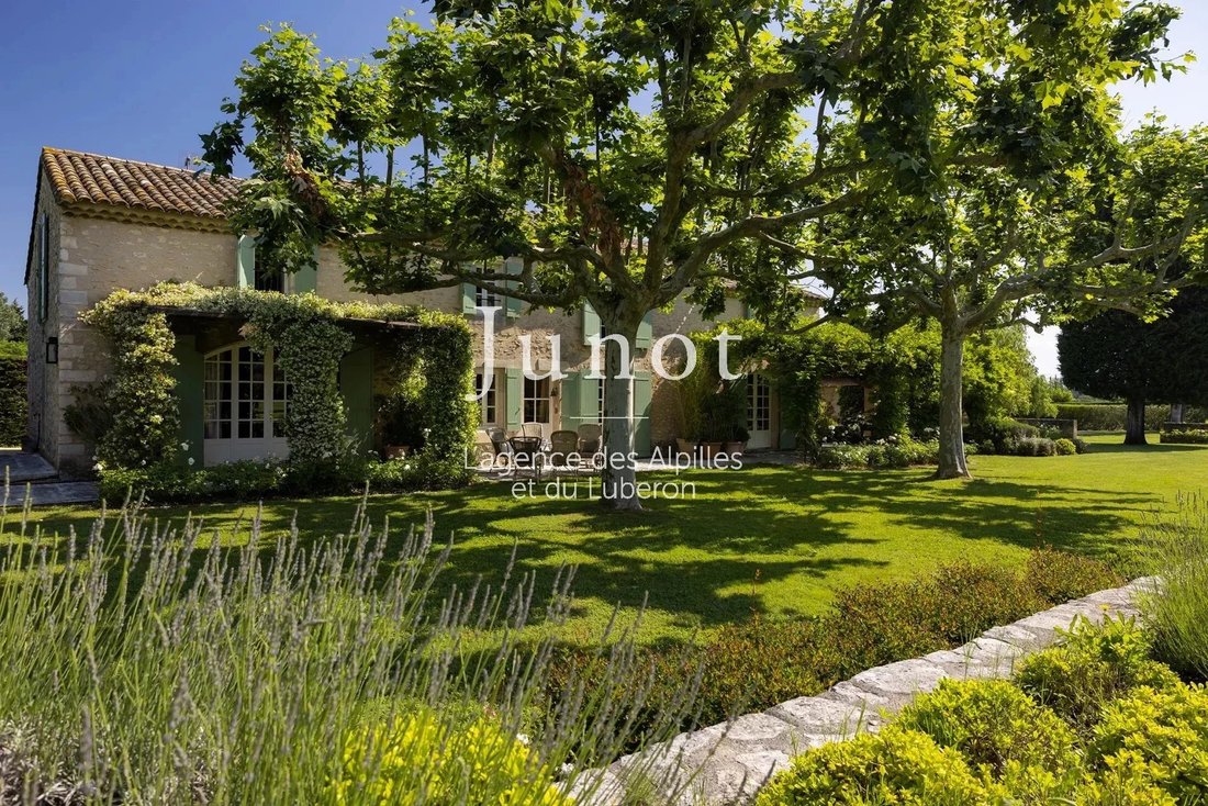 Country House in Eygalières, Provence-Alpes-Côte d'Azur, France 1 - 18405203
