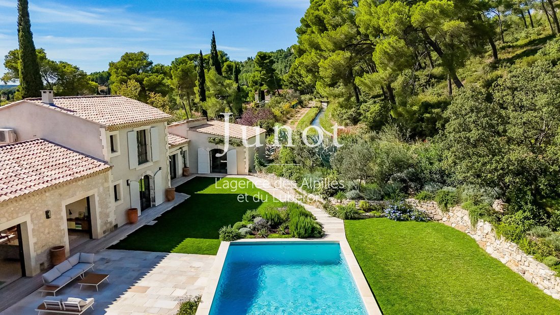 Country House in Maussane-les-Alpilles, Provence-Alpes-Côte d'Azur, France 4 - 16819913