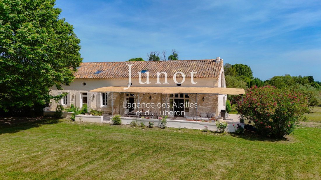 Country House in Saint-Rémy-de-Provence, Provence-Alpes-Côte d'Azur, France 3 - 18448301
