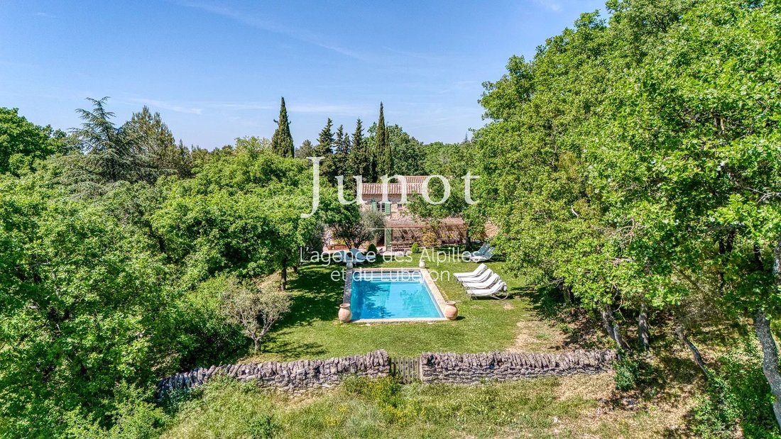 Country House in Lacoste, Provence-Alpes-Côte d'Azur, France 4 - 16819908