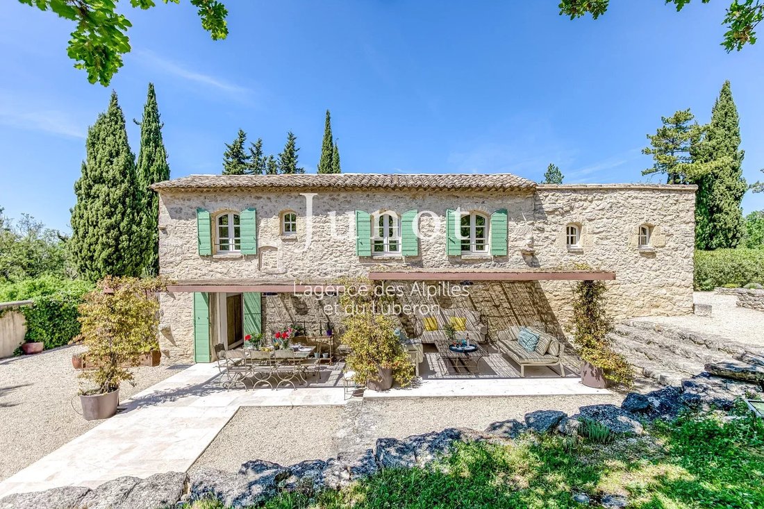 Country House in Lacoste, Provence-Alpes-Côte d'Azur, France 2 - 16819908
