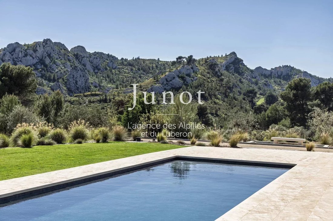 Country House in Maussane-les-Alpilles, Provence-Alpes-Côte d'Azur, France 2 - 18017248