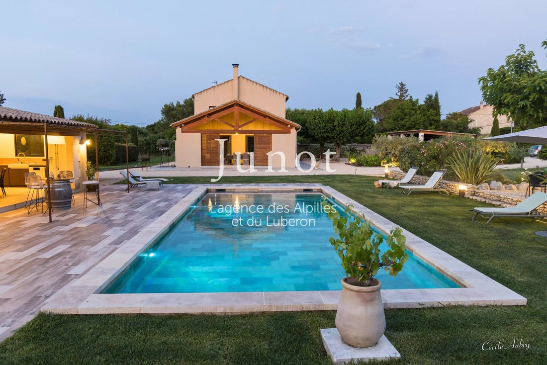 Villa in Saint-Rémy-de-Provence, Provence-Alpes-Côte d'Azur, France 3 - 13687861