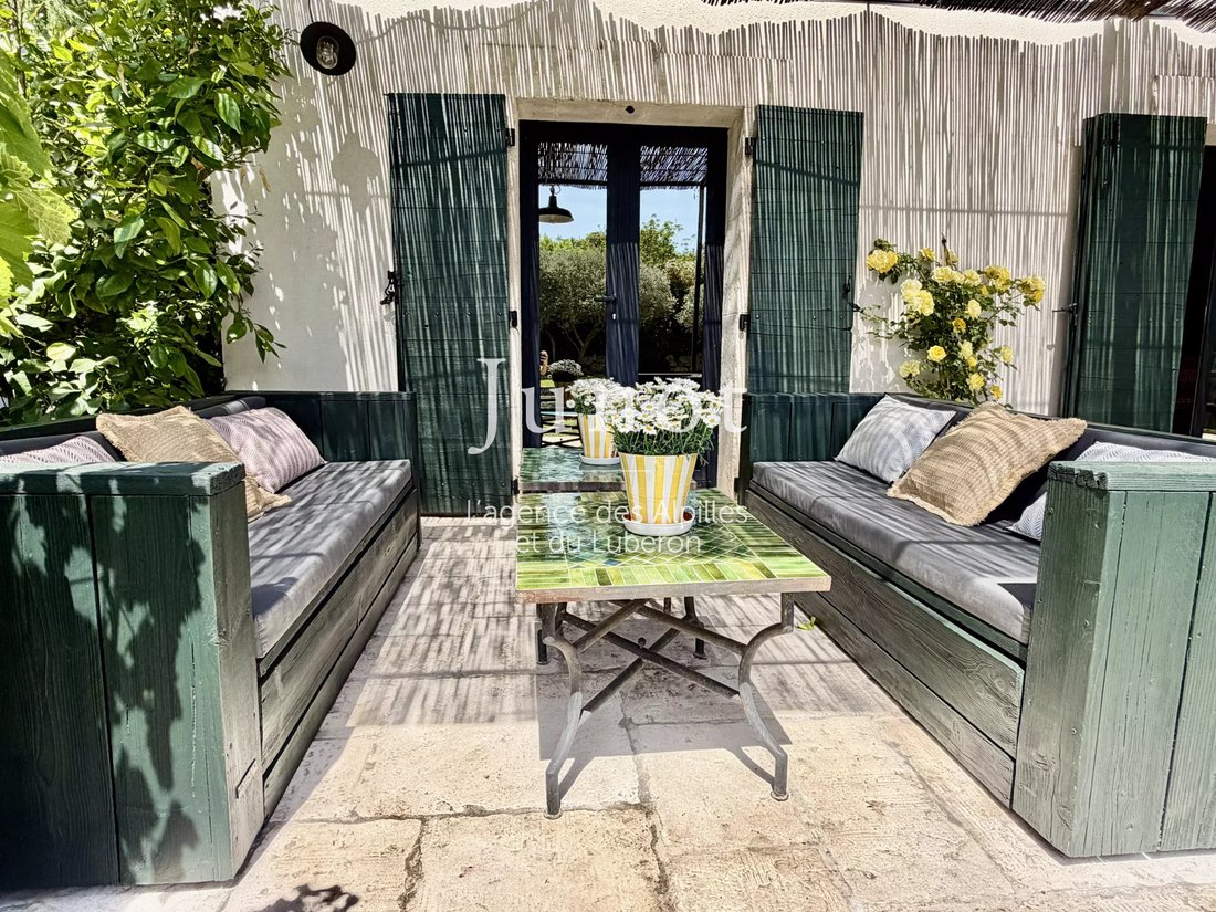 House in Eygalières, Provence-Alpes-Côte d'Azur, France 4 - 13687828