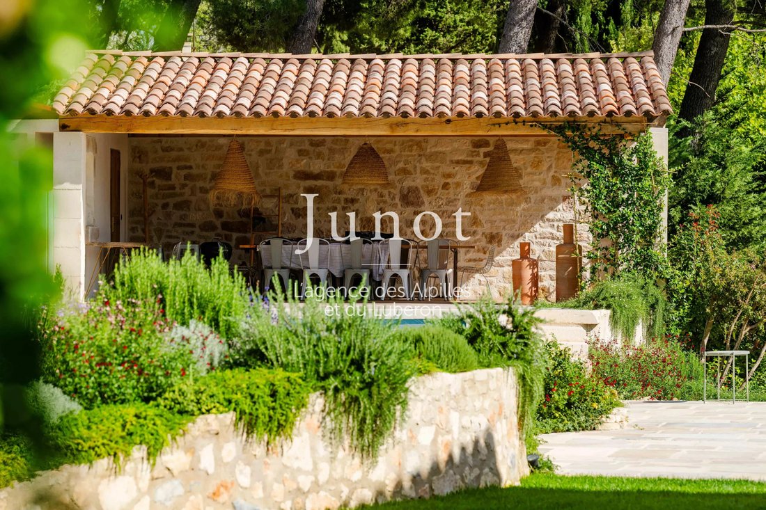 Country House in Maussane-les-Alpilles, Provence-Alpes-Côte d'Azur, France 2 - 16819913