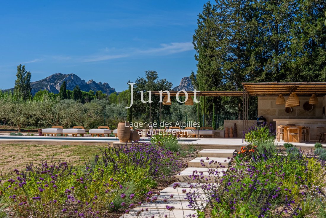 Country House in Eygalières, Provence-Alpes-Côte d'Azur, France 3 - 18014488