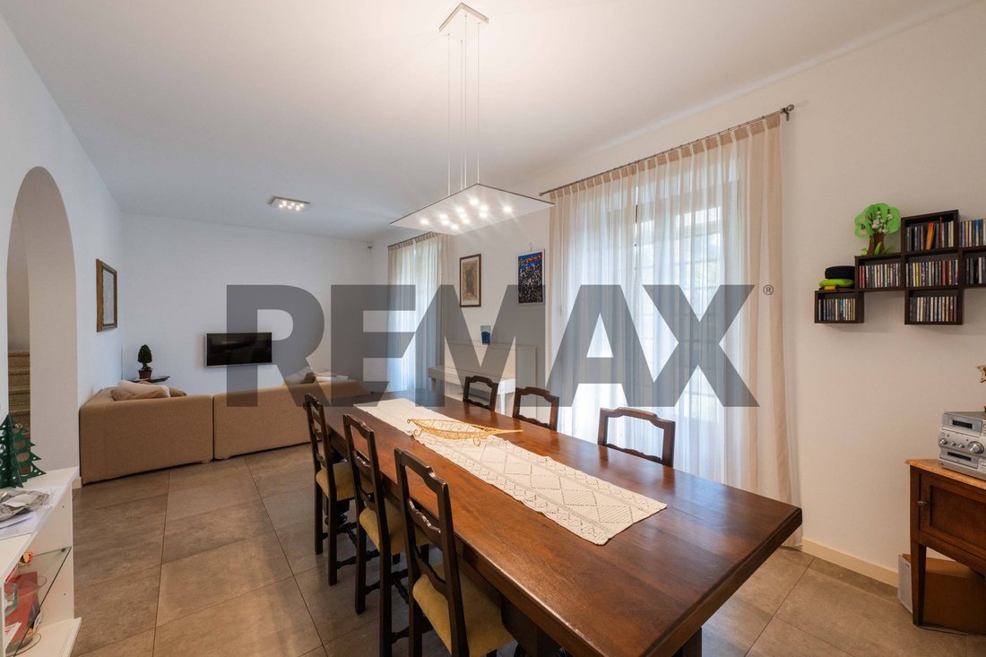 Villa in Dalmine, Lombardy, Italy 3 - 18495875
