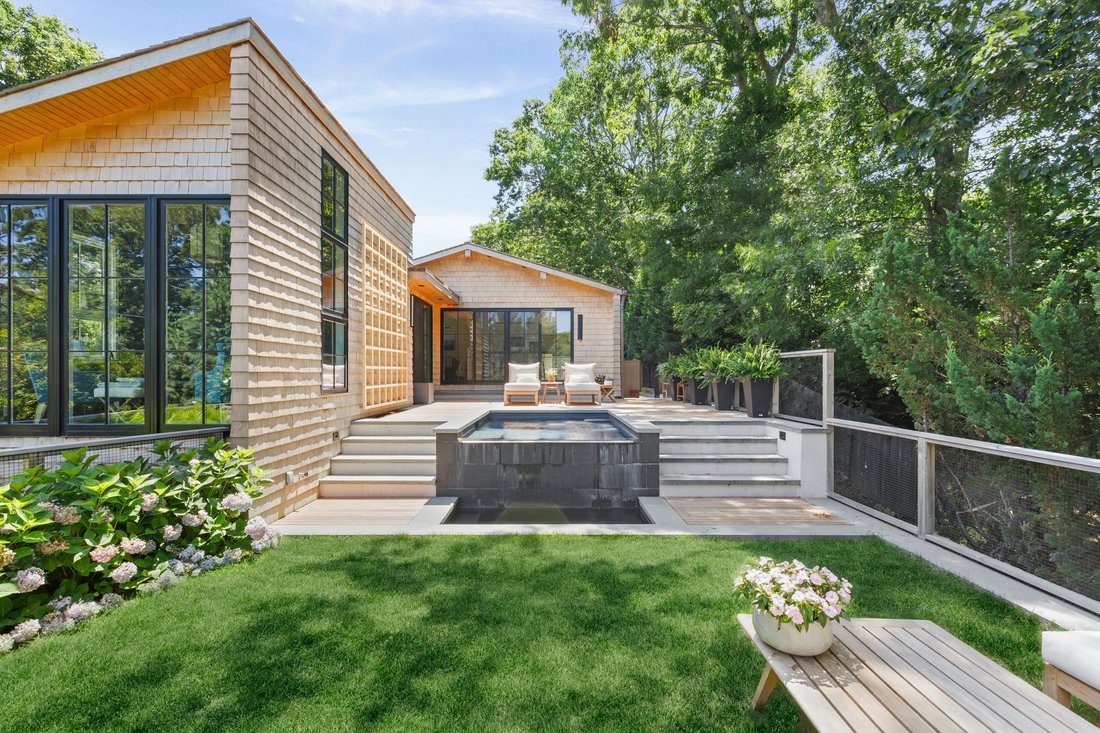 Sag Harbor, New York, United States 4 - 18495076