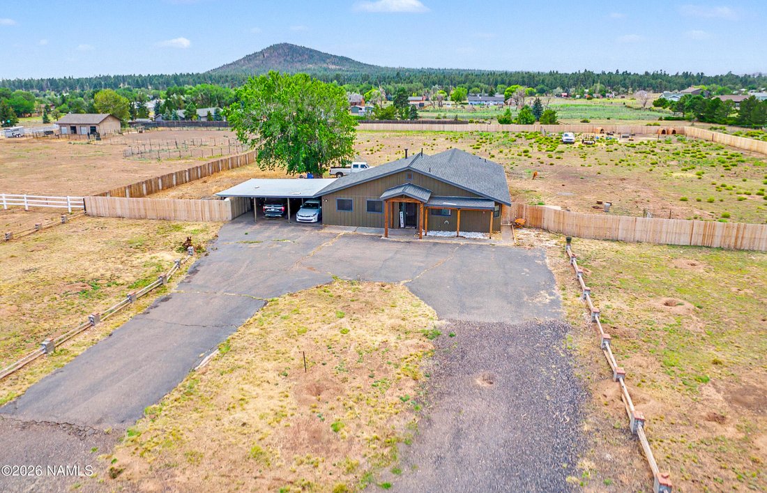 House in Flagstaff, Arizona, United States 1 - 18494139