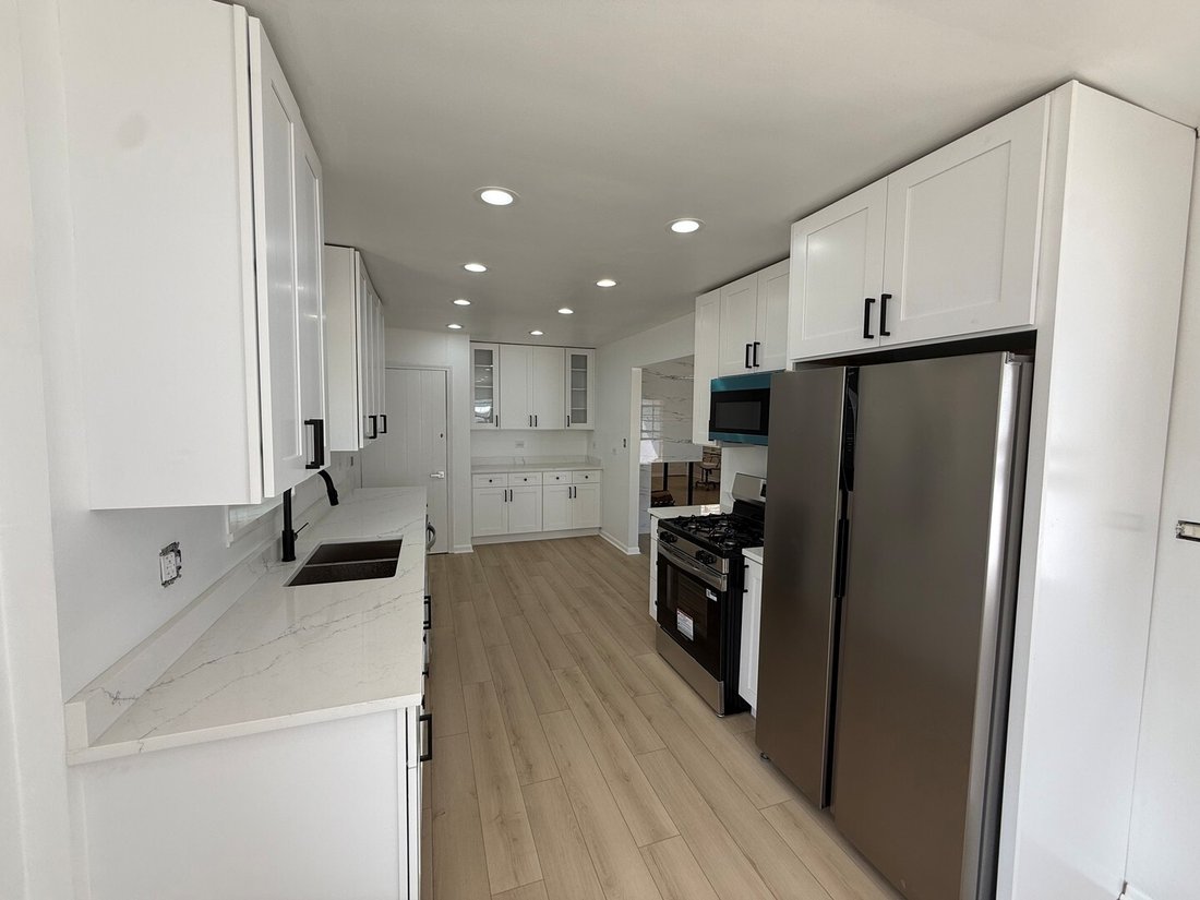 House in Berwyn, Illinois, United States 4 - 18494736