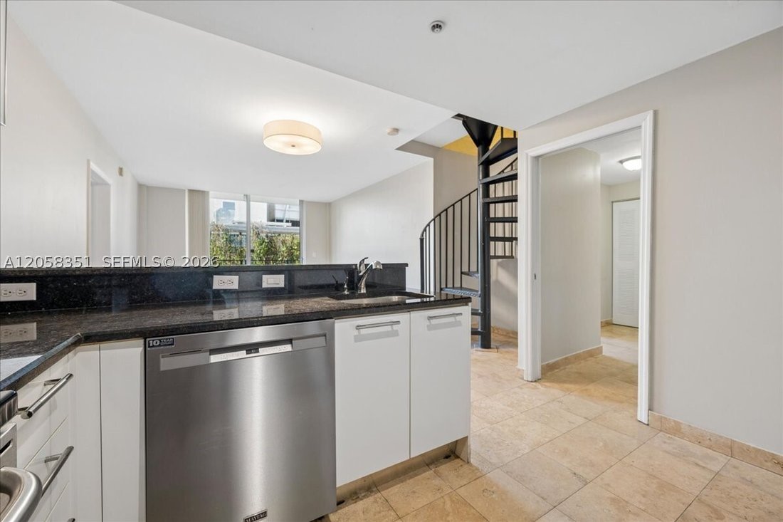 Condo in Miami, Florida, United States 2 - 18493455