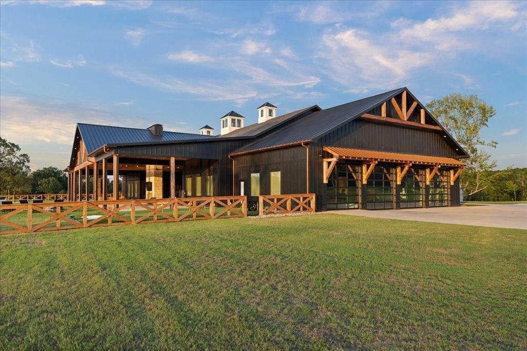 Farm Ranch in Hideaway, Texas, United States 2 - 18494297