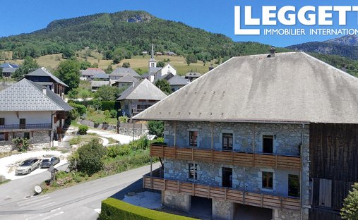Casa a Bellecombe-en-Bauges, Auvergne-Rodano-Alpi, Francia 1