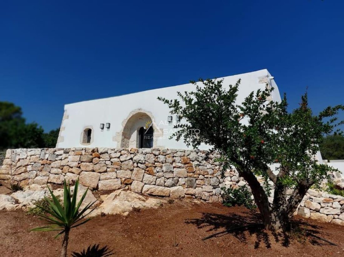 Villa in Ludovico Street - Corso Umberto I - Vittorio Emanuele Street, Ostuni, Apulia 2 - 18493397