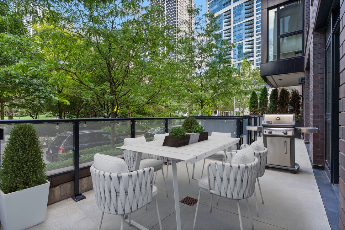 Condo in Chicago, Illinois, United States 3 - 18494662