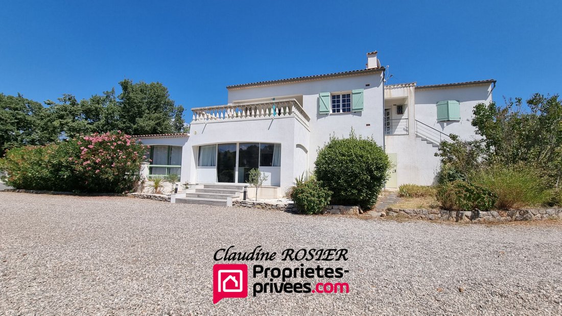 Villa in Besse-sur-Issole, Provence-Alpes-Côte d'Azur, France 3 - 18495696