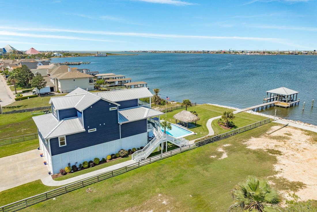 House in Galveston, Texas, United States 4 - 18494075