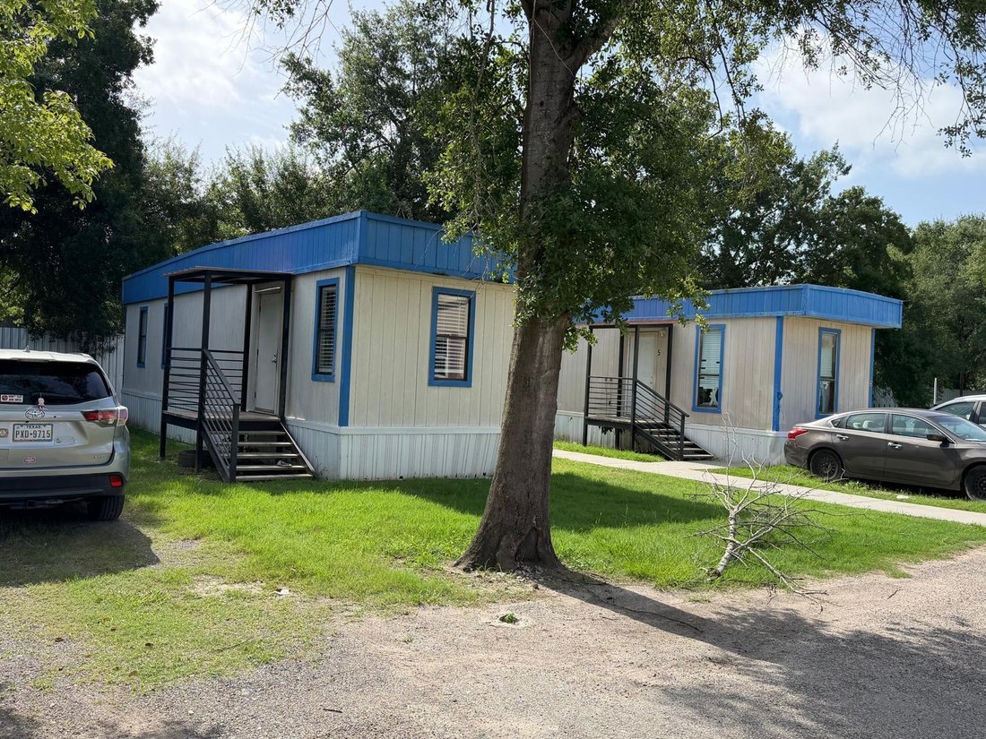 Houston, Texas, United States 5 - 18494187