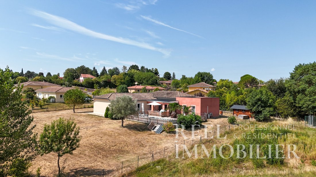 Villa in Preignan, Occitania, France 1 - 18495675