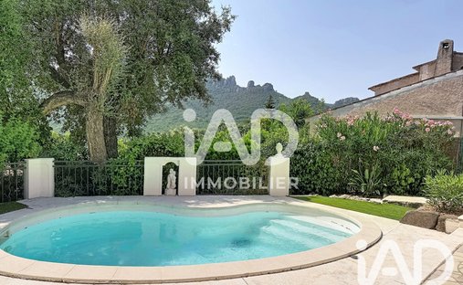 Haus in Le Cottage, Mandelieu-la-Napoule, Frankreich 1
