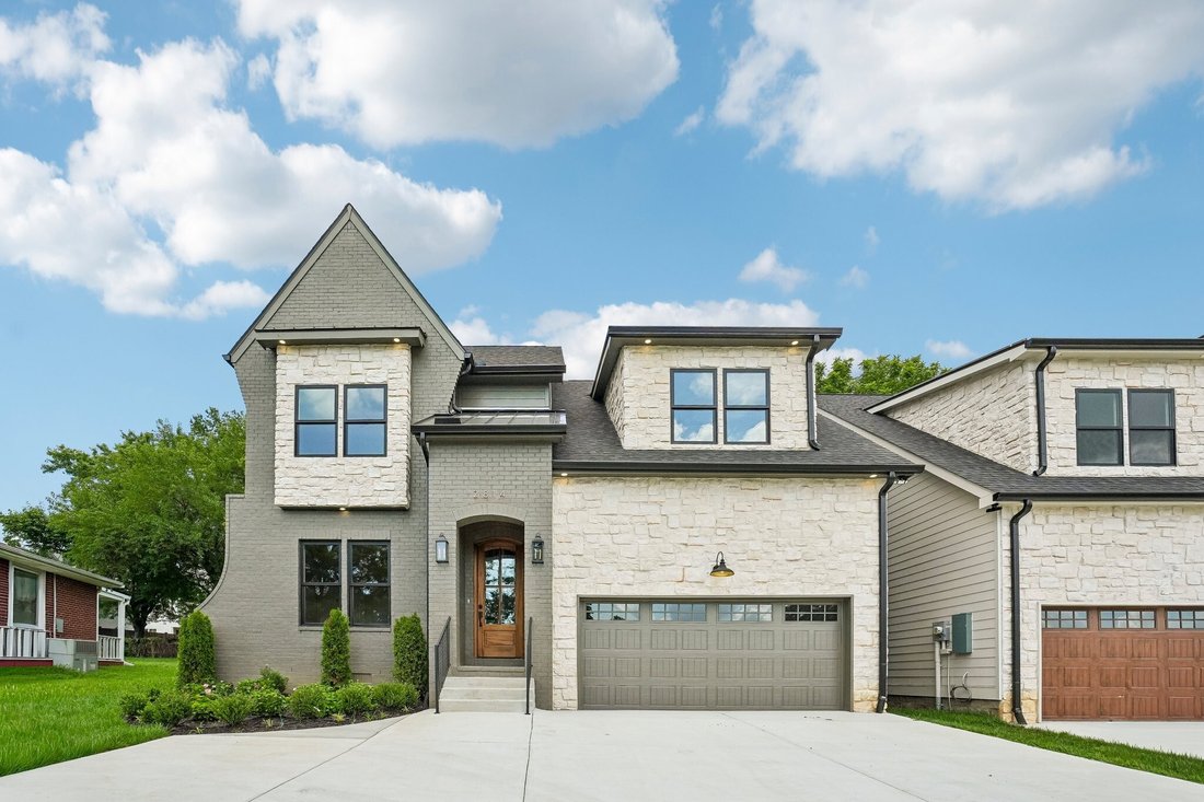 Co Op in Nashville, Tennessee, United States 1 - 18493620