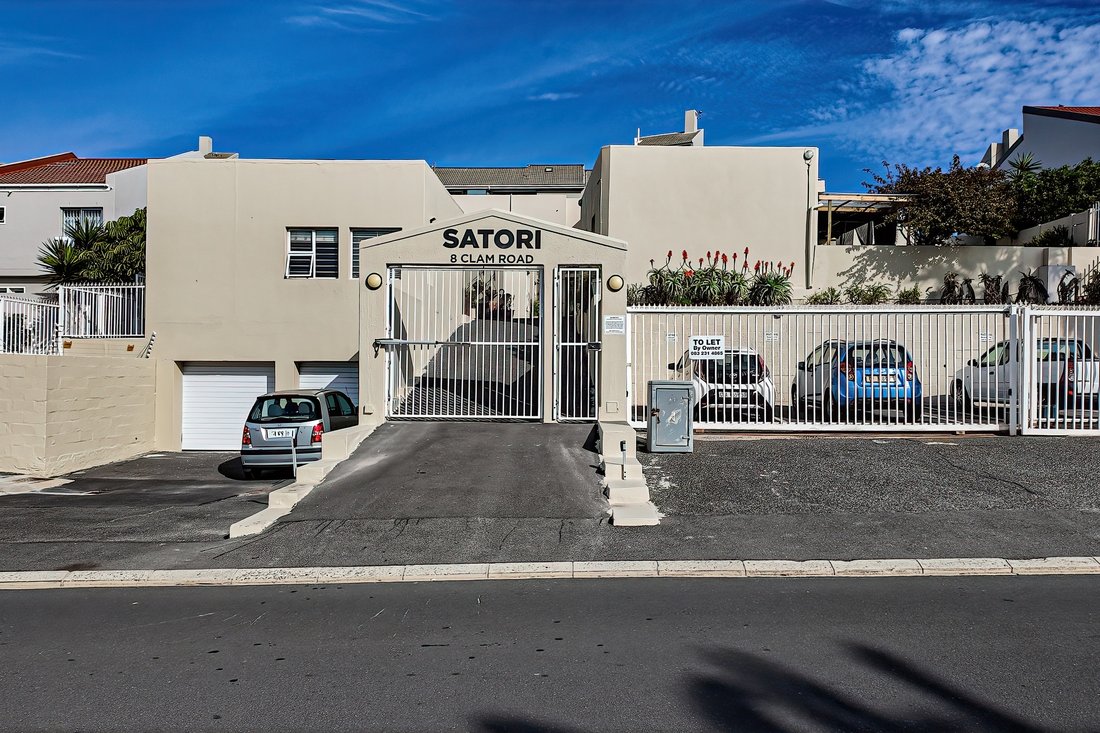 House in Bothasig, Cape Town, South Africa 2 - 18492217