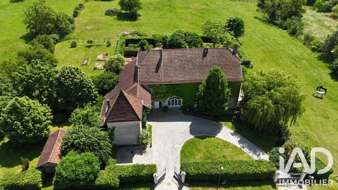 Casa en Tromarey, Borgoña-Franco Condado, Francia 1 - 18495782