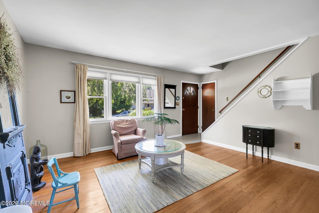 Red Bank, New Jersey, United States 2 - 18494969
