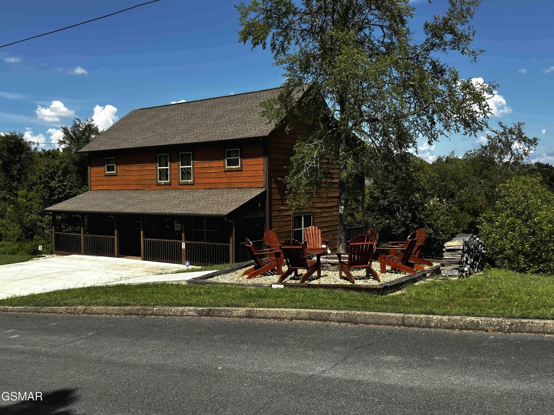 House in Sevierville, Tennessee, United States 1 - 18493816