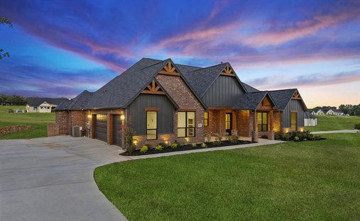 House in Weatherford, Texas, United States 1