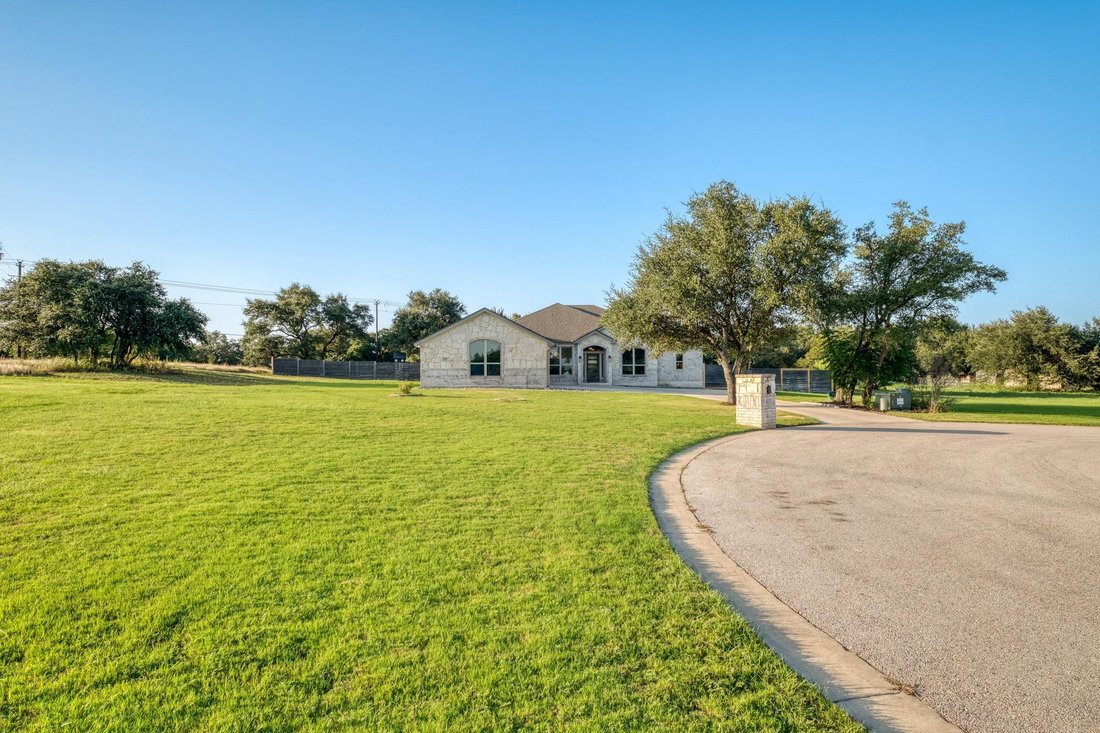 House in Georgetown, Texas, United States 5 - 18493329