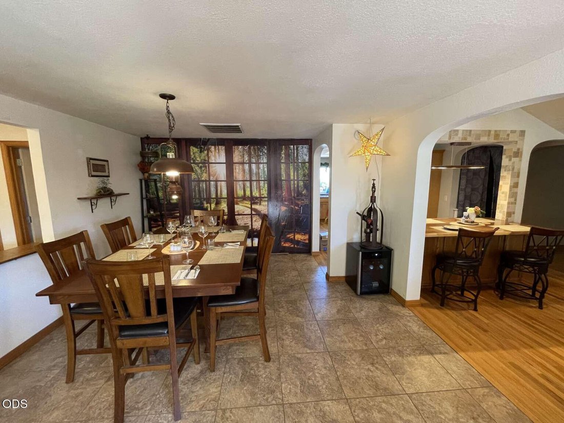 House in Talent, Oregon, United States 3 - 18345282