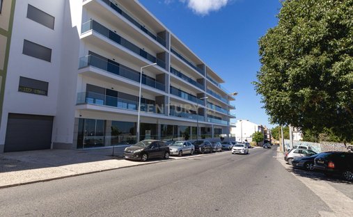 Apartment in Santa Iria de Azoia, Sao Joao da Talha e Bobadela, Lisbon, Portugal 1