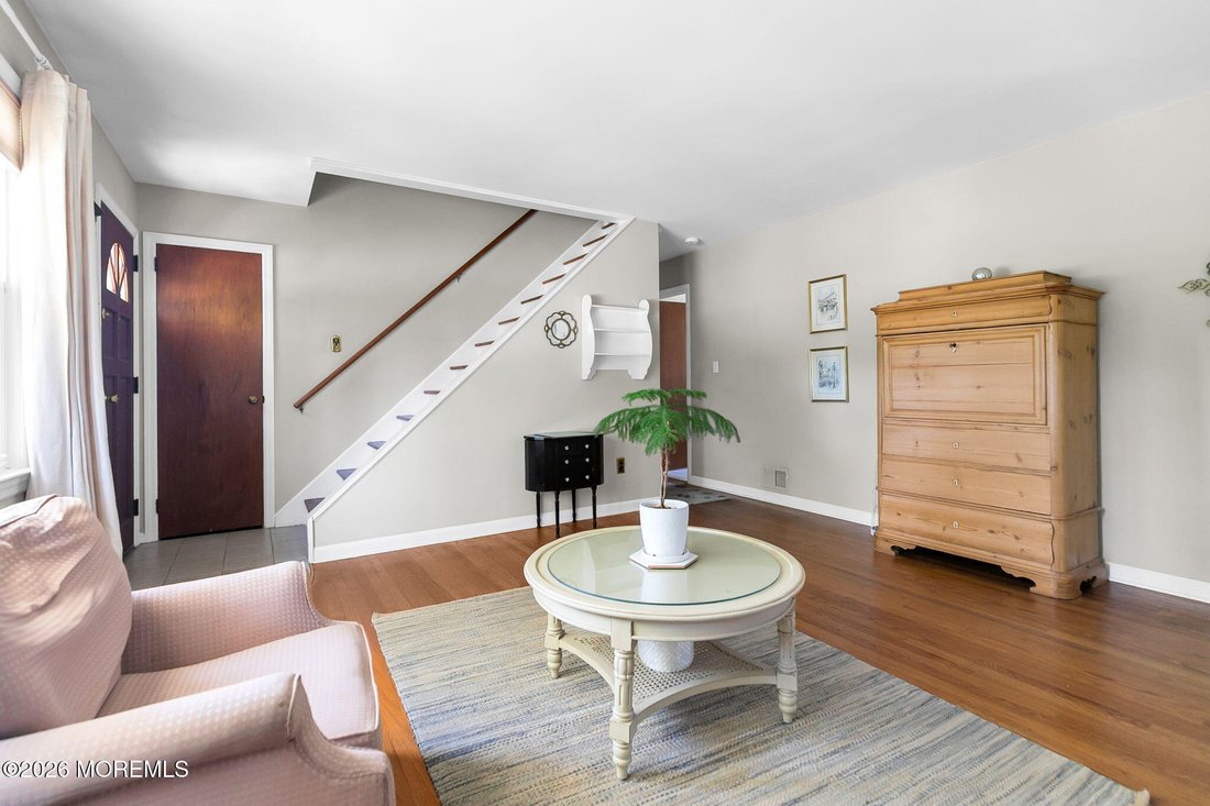 Red Bank, New Jersey, United States 3 - 18494969