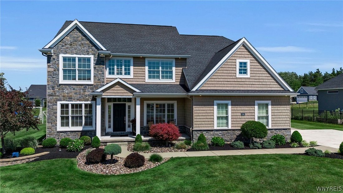 House in Clarence, New York, United States 1 - 18494891