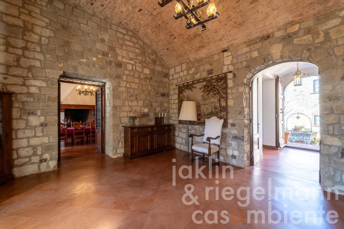 Estate in Gaiole in Chianti, Tuscany, Italy 5 - 11425670