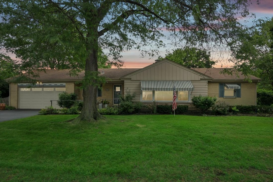 House in Glenview, Illinois, United States 1 - 18494712