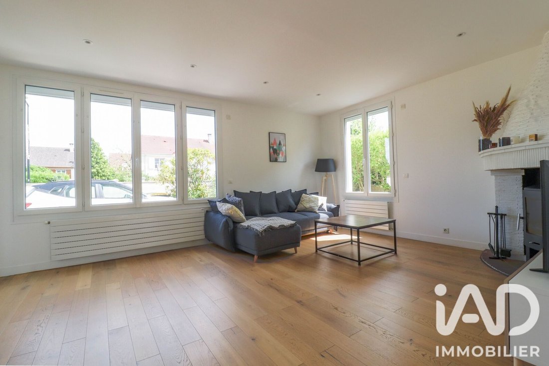 House in Cressely et Buisson, Magny-les-Hameaux, France 4 - 18438658