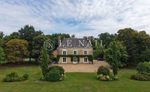 House in Segre, Segre-en-Anjou Bleu, France 1