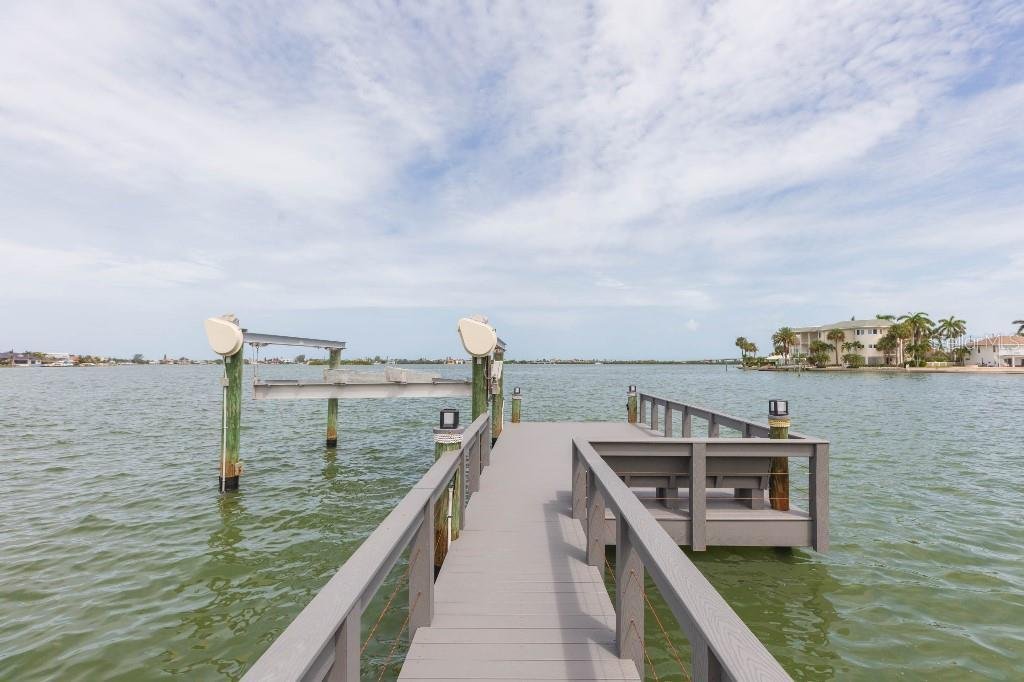 House in Largo, Florida, United States 3 - 18494475