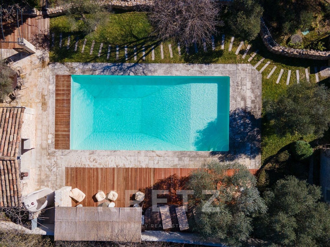 Country House in Eygalières, Provence-Alpes-Côte d'Azur, France 3 - 18495167