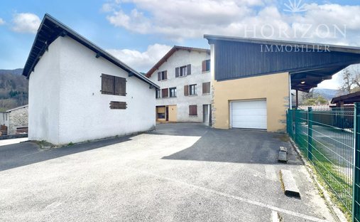 House in Draillant, Auvergne-Rhône-Alpes, France 1