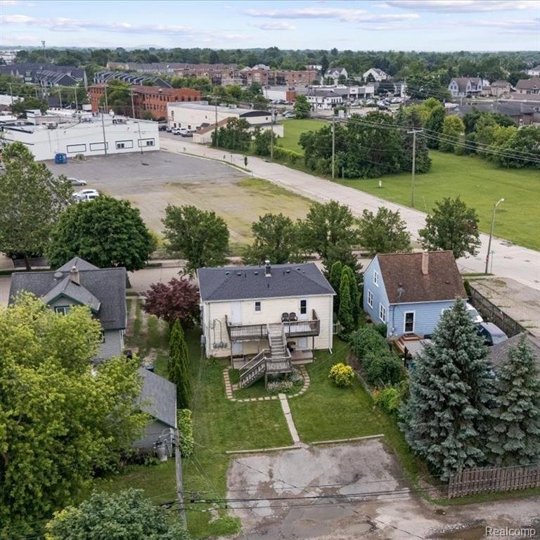 Plymouth, Michigan, United States 5 - 18493033