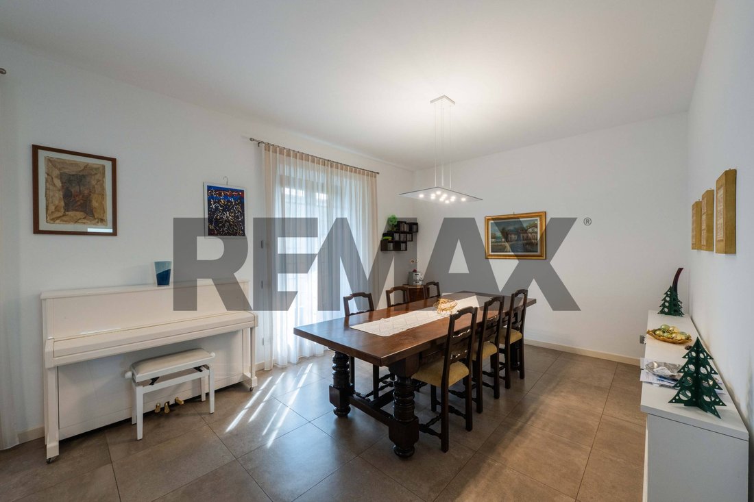 Villa in Dalmine, Lombardy, Italy 2 - 18495875
