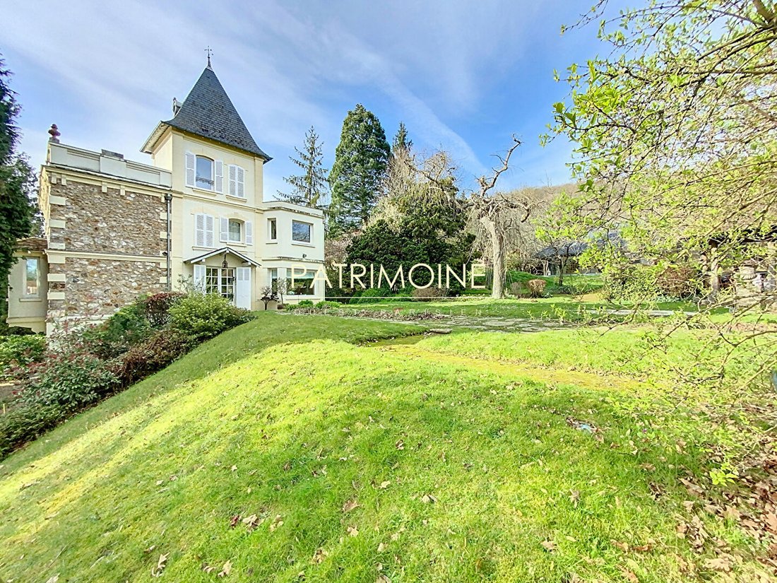 Villa in Nord Yvette, Saint-Rémy-lès-Chevreuse, France 1 - 18492184