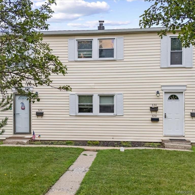 Plymouth, Michigan, United States 4 - 18493033
