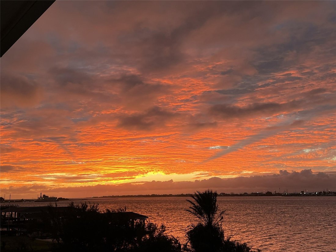 House in Galveston, Texas, United States 3 - 18494075